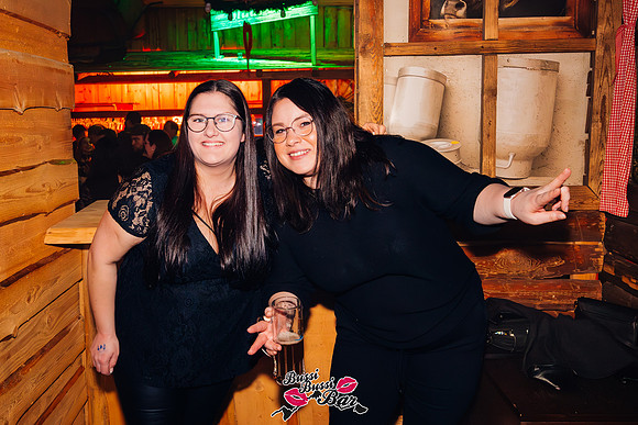 BUSSI BUSSI BAR-Après-Ski-0558