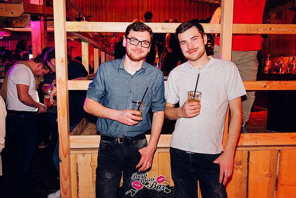 BUSSI BUSSI BAR-80er90er-DEZ24-1374