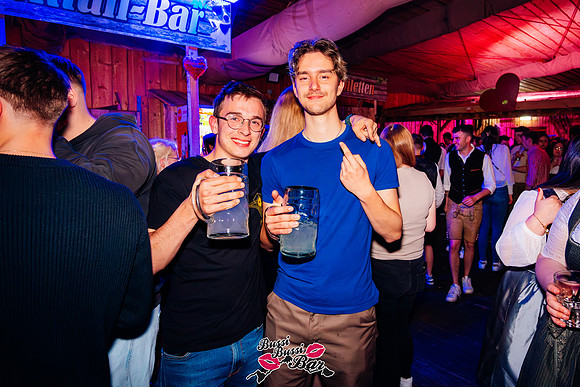BUSSI BUSSI BAR-STADL-GAUDI 2025-103