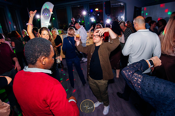 Sparkling Munich-Sundowner Afterwork Party Highlight Towers-1010-Verbessert-RR