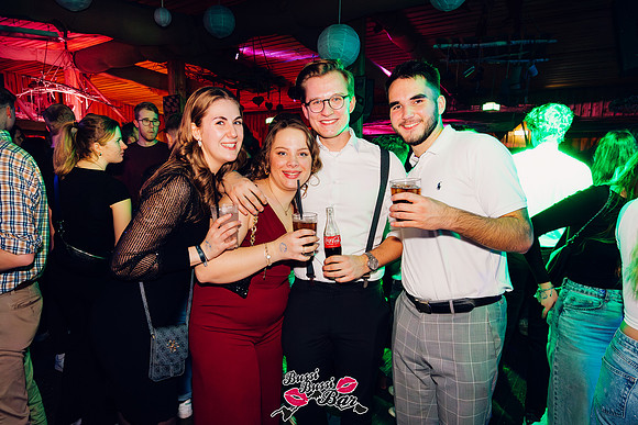 BUSSI BUSSI BAR-80er90er-DEZ24-1504