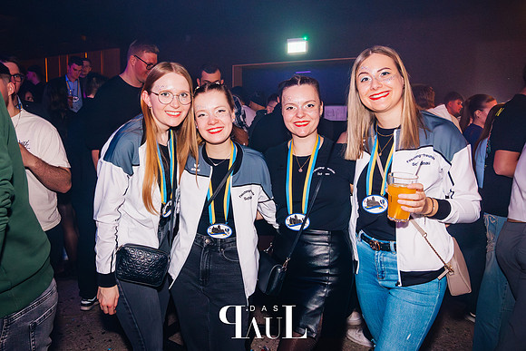 050-DAS PAUL-Große Singleparty