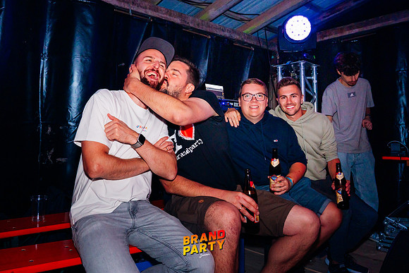 BRANDPARTY 2025-7138