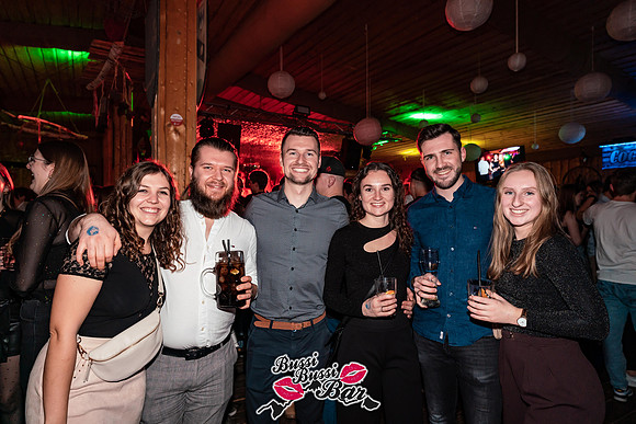 001-BUSSI BUSSI BAR Weihnachtsbussi 2024 - Fotograf Tobias Marold
