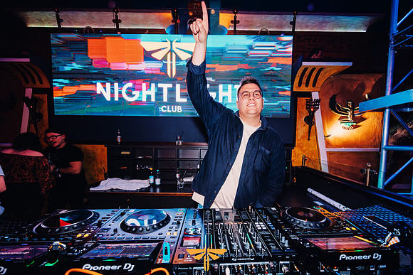 NIGHTLIGHT HBz LIVE!-100