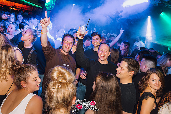 BUSSI BUSSI BAR - Single Party 2024-2-1038-Verbessert-RR