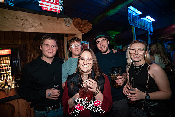 006-BUSSI BUSSI BAR Weihnachtsbussi 2024 - Fotograf Tobias Marold