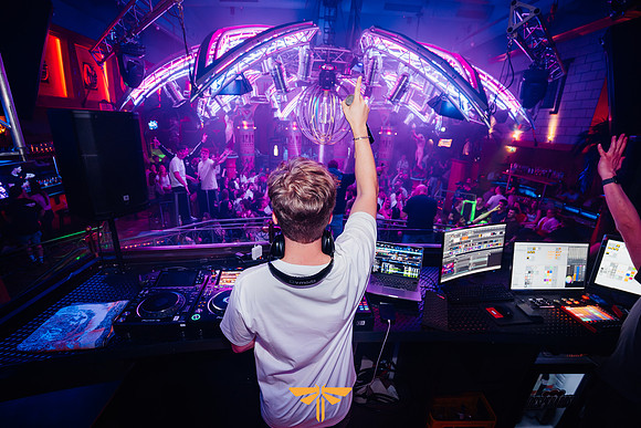 NIGHTLIGHT-BLAULICHT-PARTY Vol.1-064
