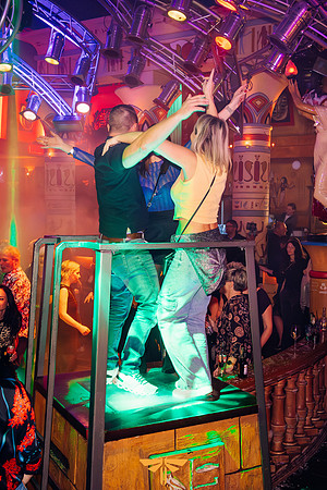Nightlight-Ü30-November-2024-673-Verbessert-RR