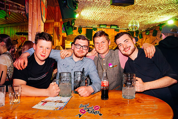 BUSSI BUSSI BAR-STADL-GAUDI 2025-805