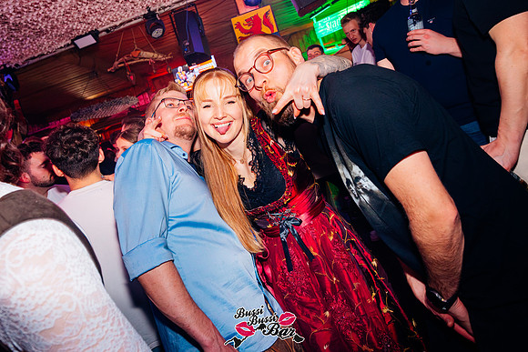 BUSSI BUSSI BAR-STADL-GAUDI 2025-2739