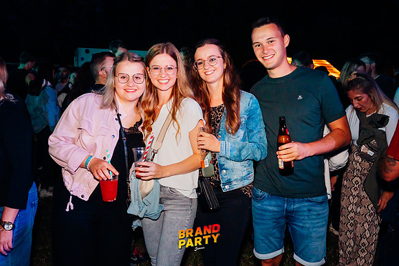 BRANDPARTY 2025-7111