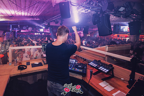 BUSSI BUSSI BAR - Single Party 2024-2-463-Verbessert-RR