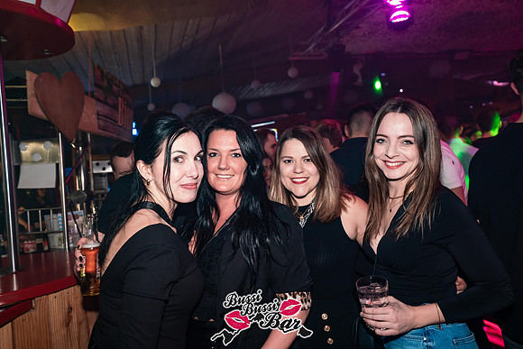 021-BUSSI BUSSI BAR Weihnachtsbussi 2024 - Fotograf Tobias Marold