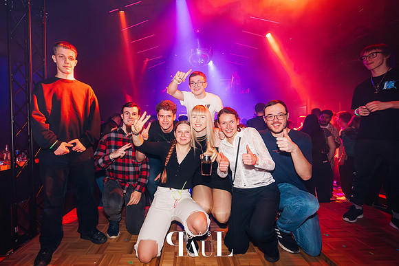 073-DAS PAUL-Große Singleparty