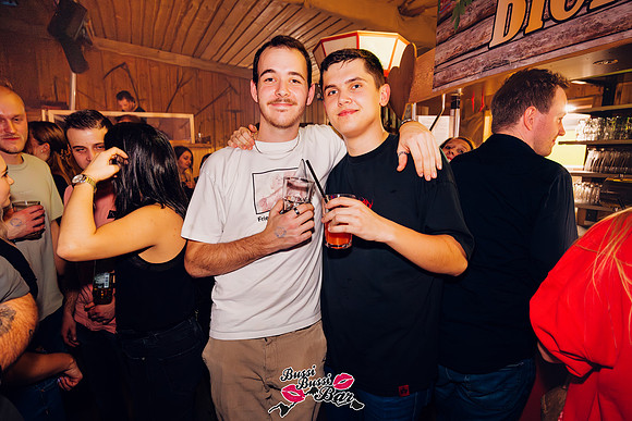 BUSSI BUSSI BAR-80er90er-DEZ24-766