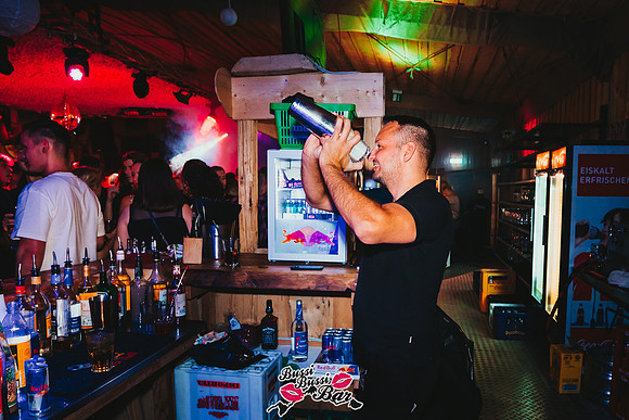 BUSSI BUSSI BAR-SAISONSTART 2024-989