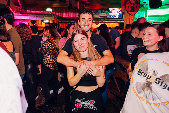 BUSSI BUSSI BAR-80er90er-DEZ24-822