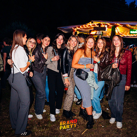 BRANDPARTY 2025-6929