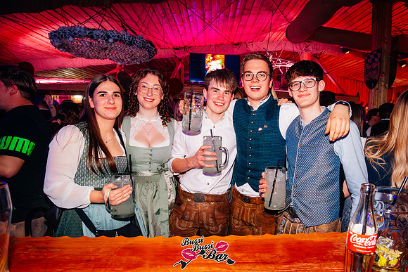 BUSSI BUSSI BAR-STADL-GAUDI 2025-898