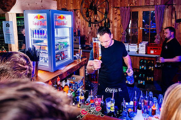 BUSSI BUSSI BAR-Après-Ski-0239