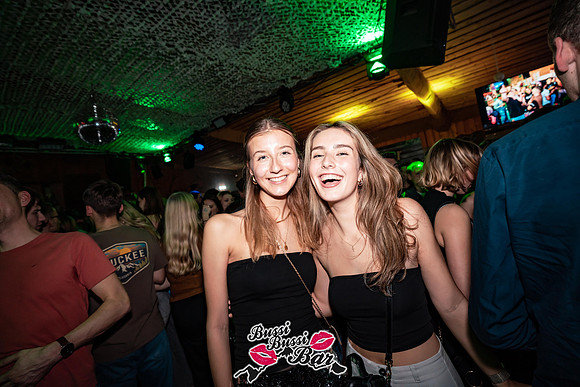 137-BUSSI BUSSI BAR Weihnachtsbussi 2024 - Fotograf Tobias Marold